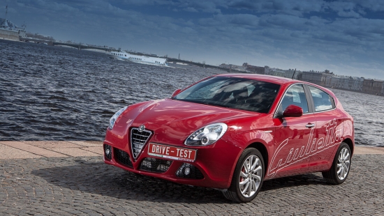 Тест-Драйв хэтчбека Alfa Romeo Giulietta